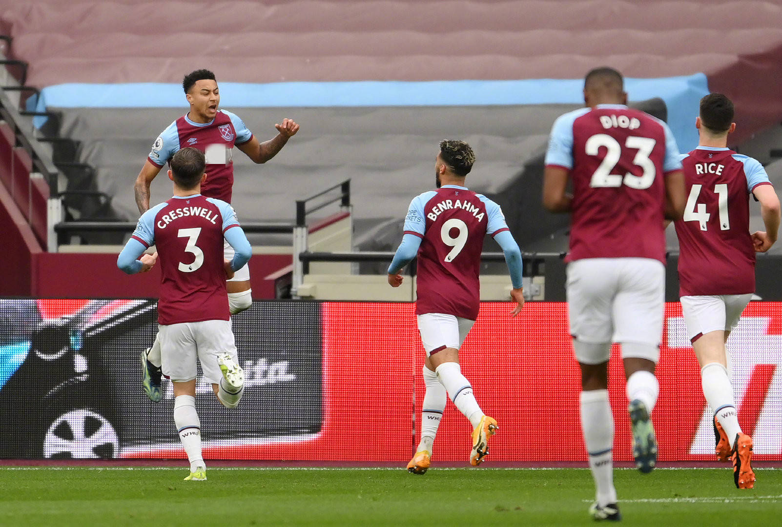 为运动员提 为运动员提